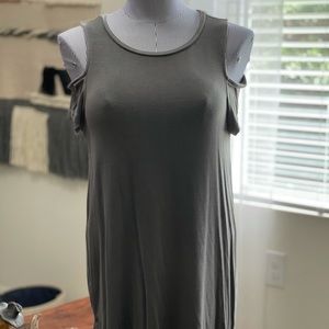 American Eagle Cold Shoulder Top